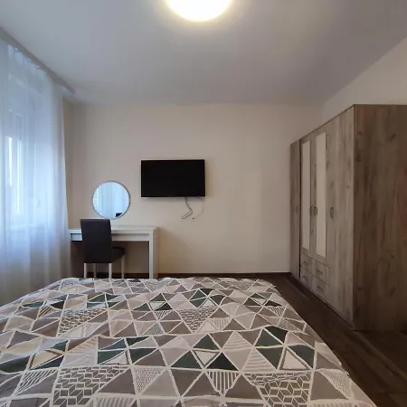 公寓 Apartman Andja 斯雷姆斯卡米特罗维察